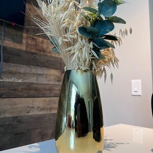 Faux plant accessory